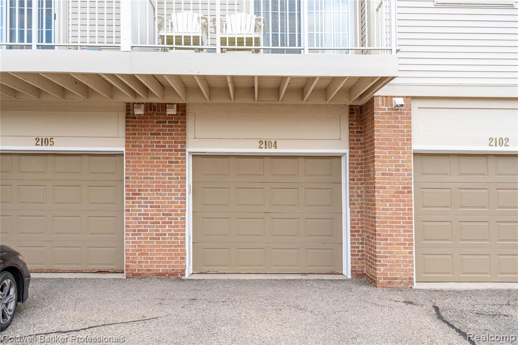 2104 Trailway Court, Commerce Twp, MI 48390 — Photo 30