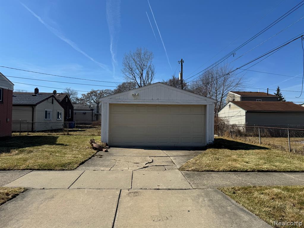 8739 REPUBLIC Avenue, Warren, MI 48089 — Photo 26