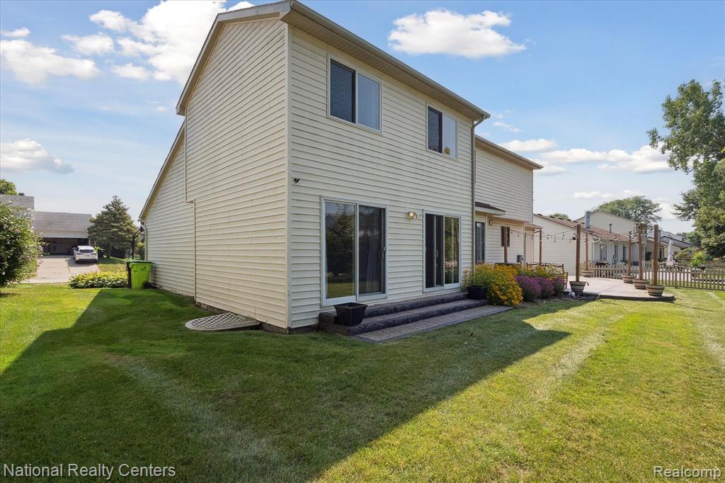 24897 Fairway Hills Drive, Novi, MI — Photo 45