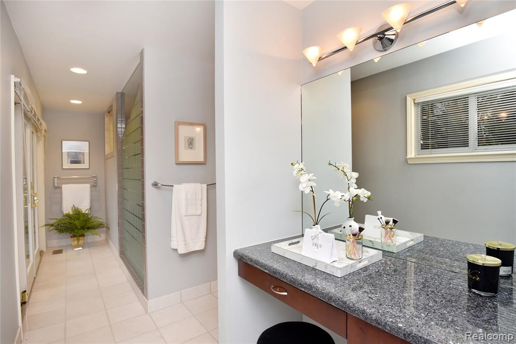 6727 Lahser Road, Bloomfield Hills, MI 48301 — Photo 22
