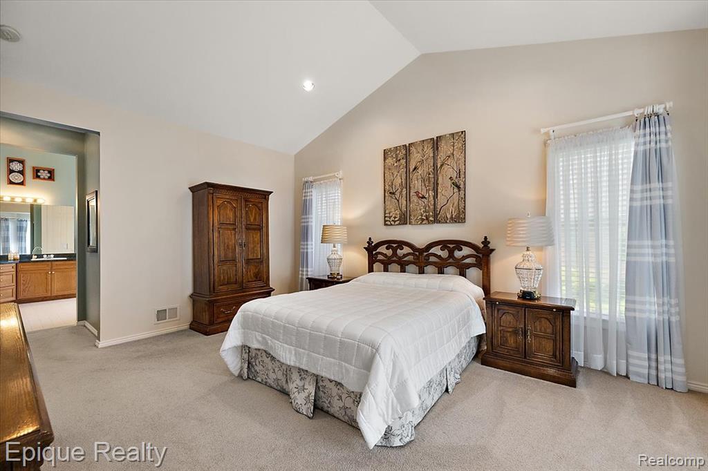 5675 Golf Pointe Drive, Clarkston, MI 48348 — Photo 30