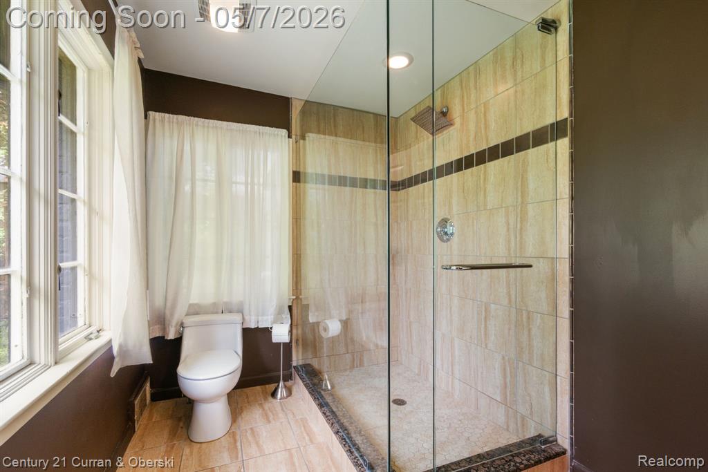 27869 Old Colony Street, Farmington, MI 48334 — Photo 28