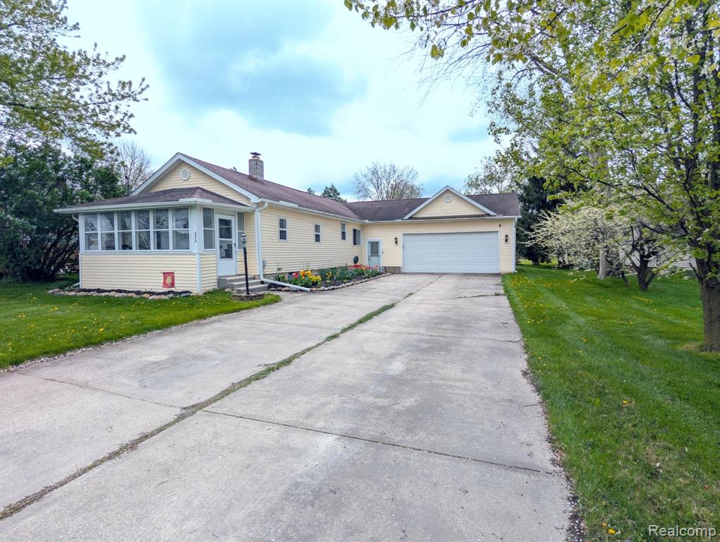 2278 Chapin Street, Grand Blanc, MI 48439 — front exterior