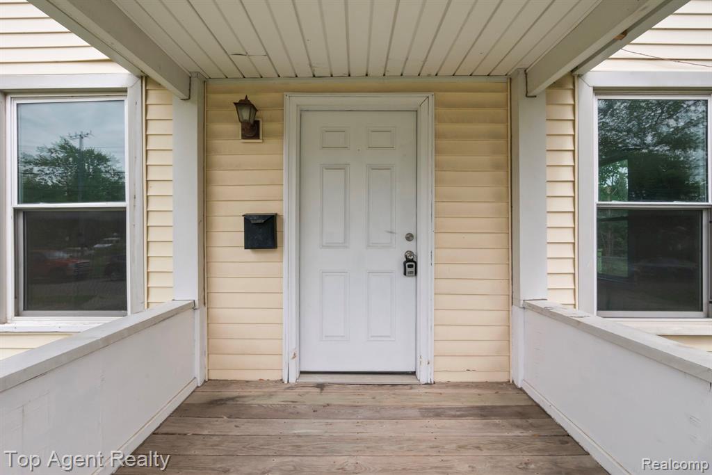50 Henderson Street, Pontiac, MI 48341 — Photo 36