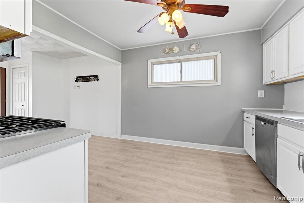 45208 Paris Drive, Belleville, MI 48111 — Photo 9