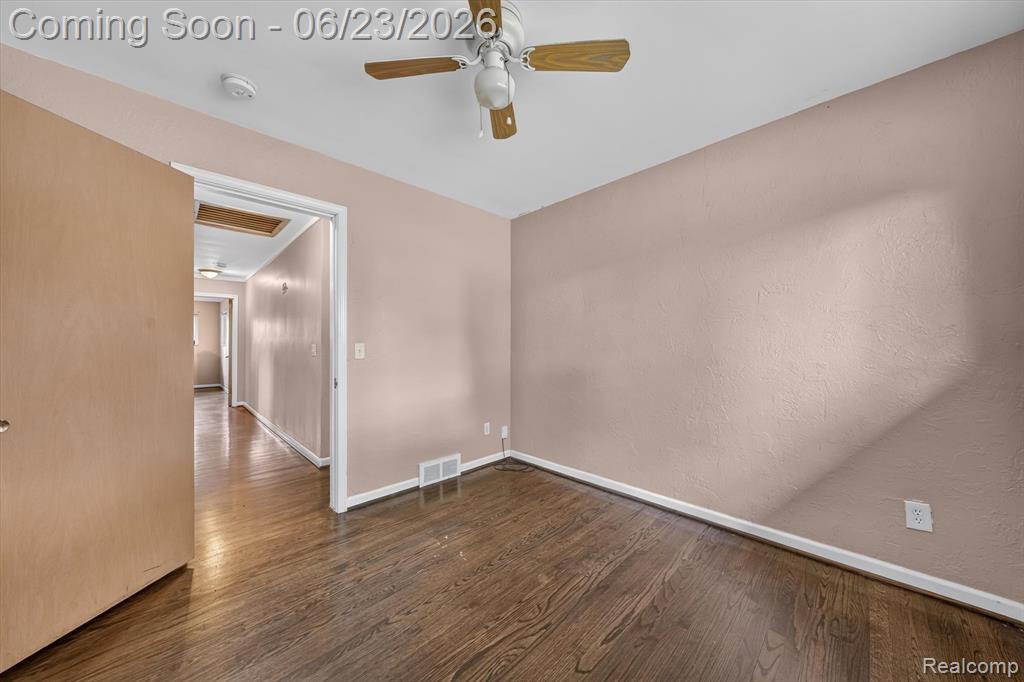 29101 Campbell Drive, Warren, MI 48093 — Photo 16