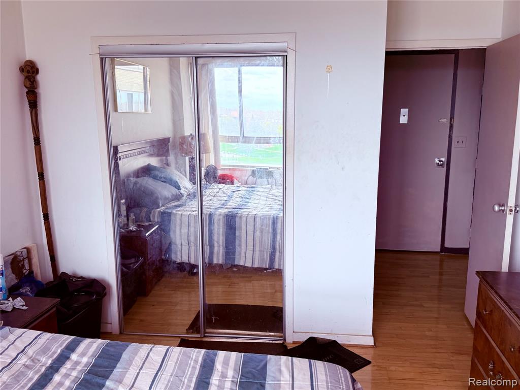 8900 E Jefferson Avenue N, 832, Detroit, MI 48214 — Photo 7