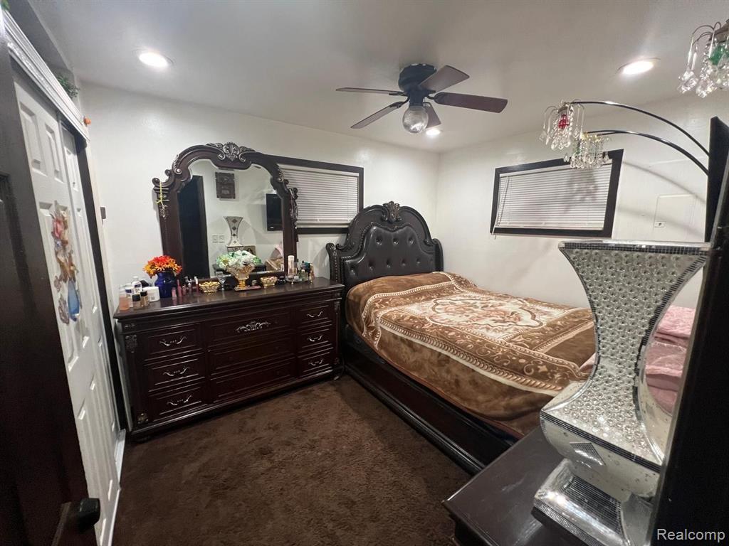 5621 HARDING Street, Dearborn Heights, MI 48125 — Photo 13