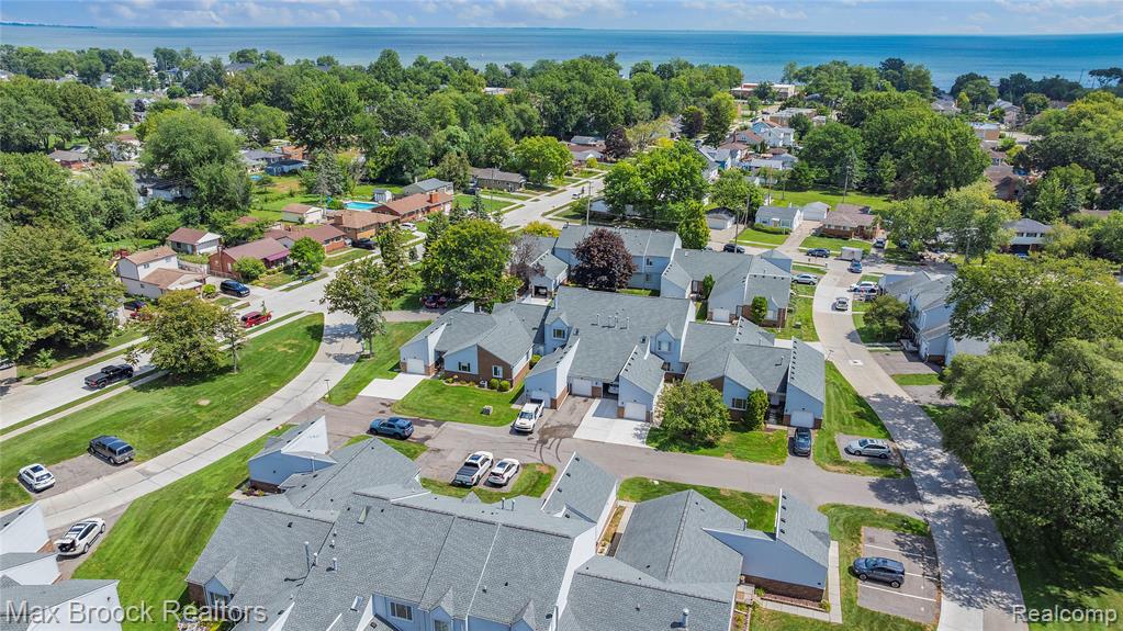 718 Claire Pointe Drive, 17, Saint Clair Shores, MI 48081 — Photo 24