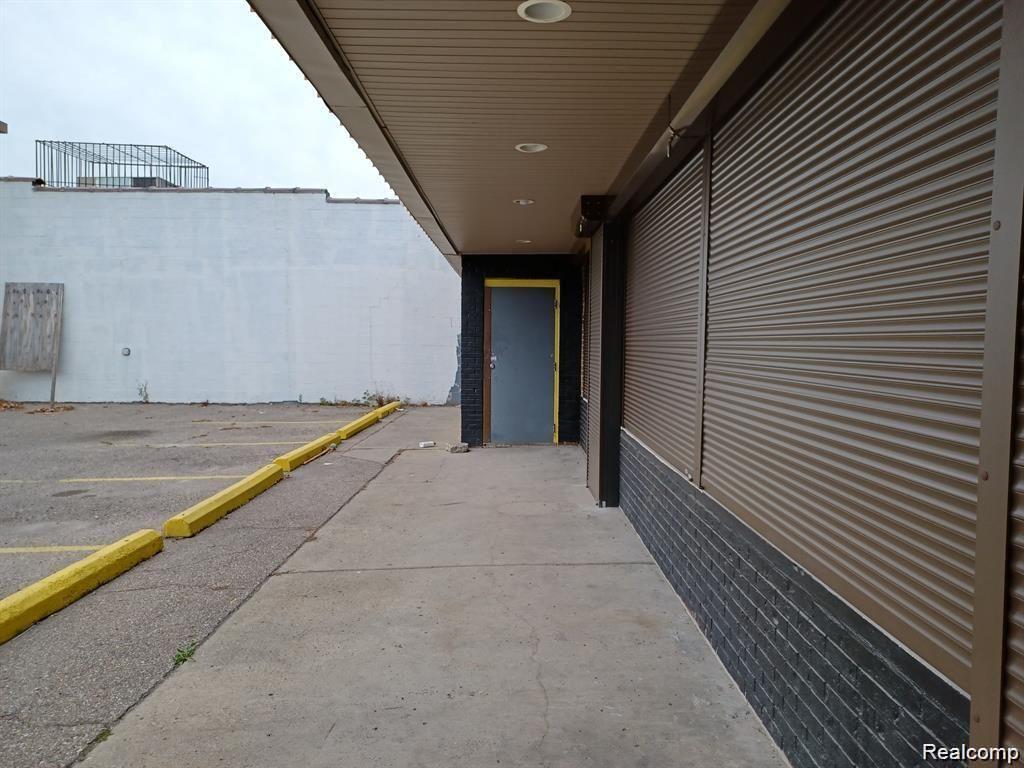 17651 E WARREN Avenue, Detroit, MI 48224 — Photo 4