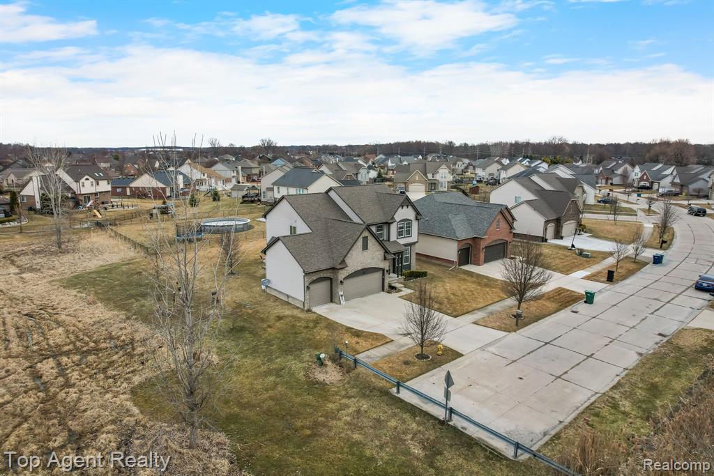 53501 MARY ANN Lane, New Baltimore, MI 48047 — Photo 45