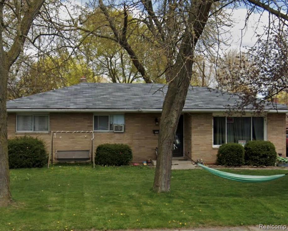 644 Meadowlawn Street, Saginaw, MI 48604 — Photo 2