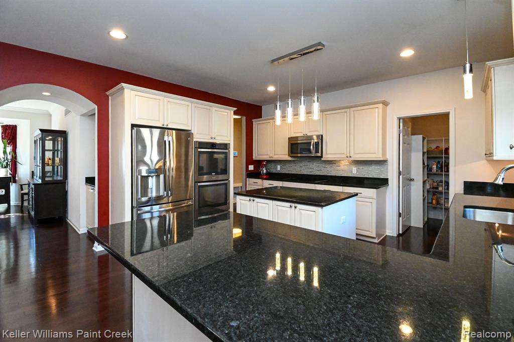 4217 FORSTER Lane, Shelby Twp, MI 48316 — Photo 13