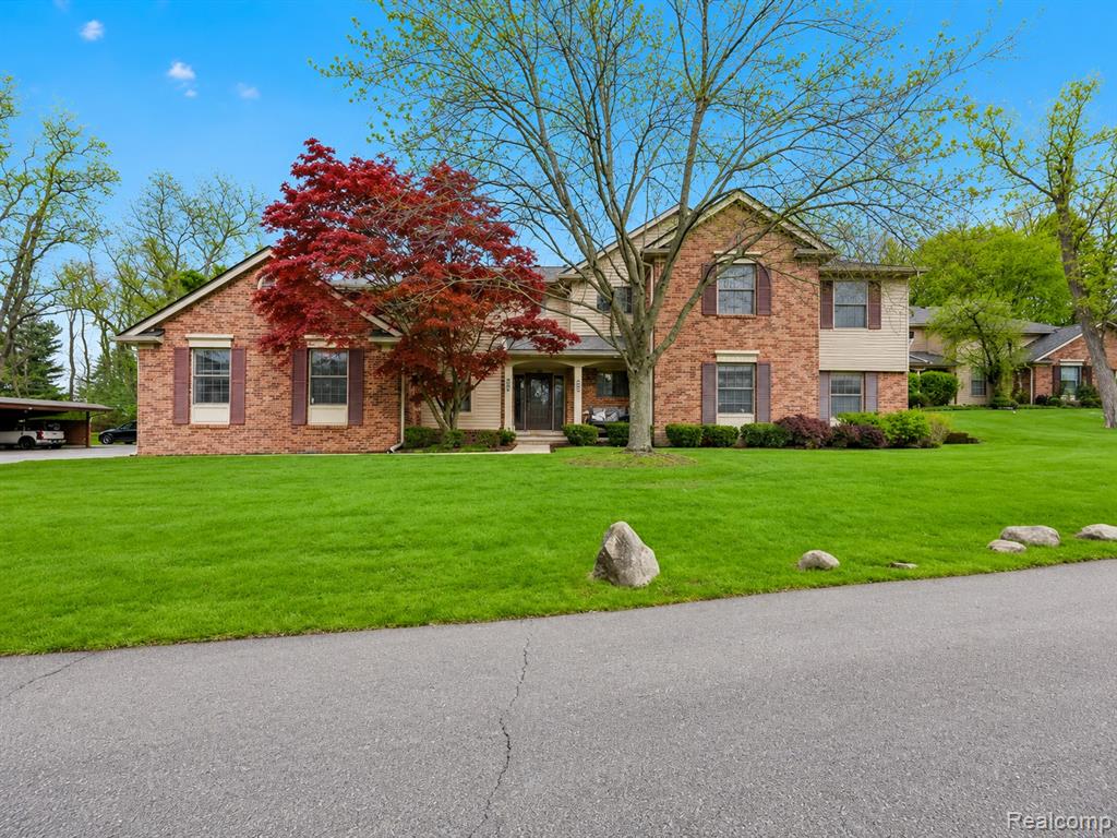 29539 Pine Ridge Circle, Farmington Hills, MI 48331 — front exterior