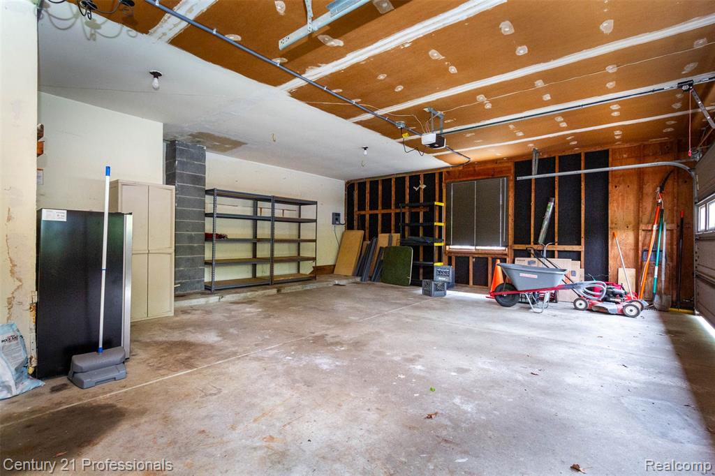 6133 Sundance Trail, Brighton, MI 48116 — Photo 37