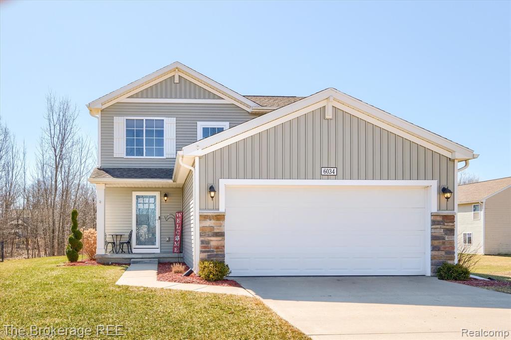 6034 Willow Trail, Grand Blanc, MI 48439 — front exterior