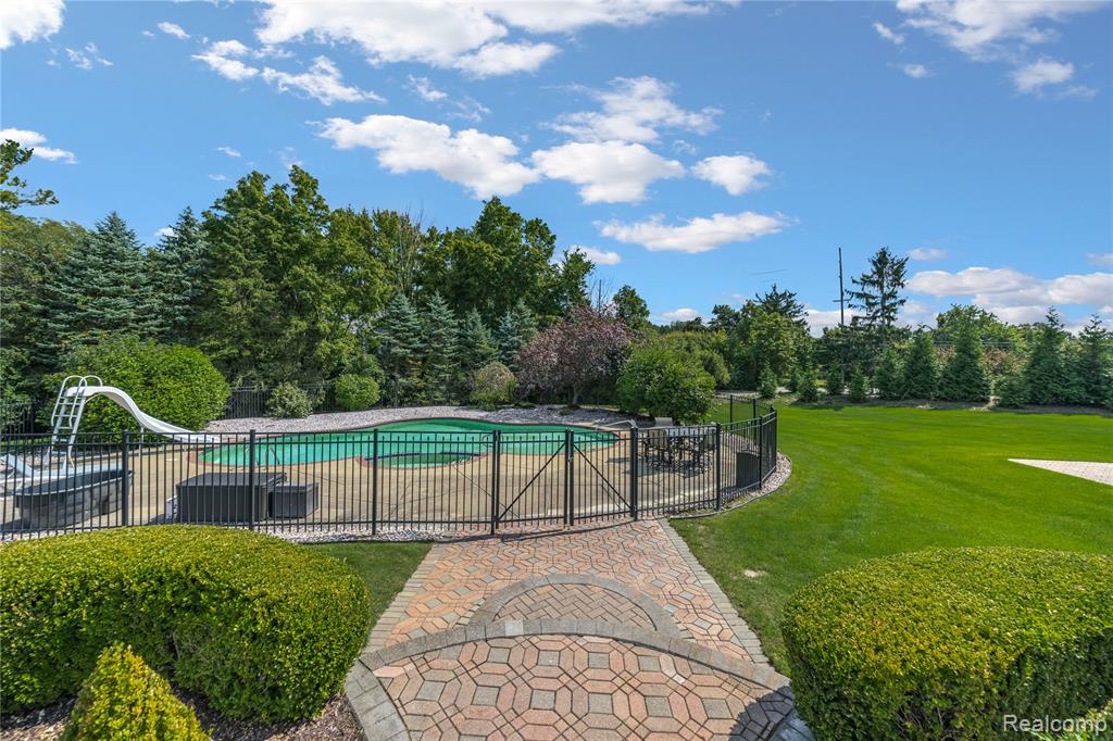 50045 E Fellows Creek Court, Plymouth, MI 48170 — Photo 73