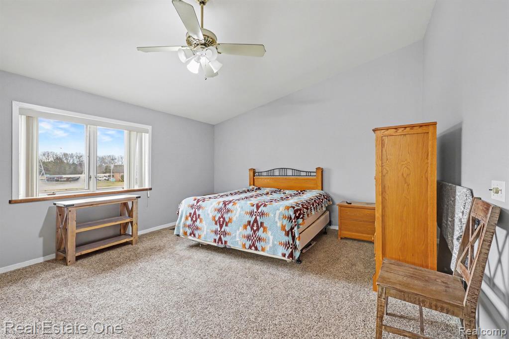 6892 Northcrest Way E, Clarkston, MI — Photo 14