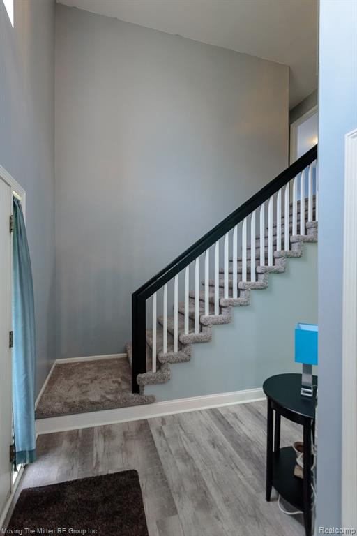 5861 MEADOWGREENE Drive, Waterford, MI 48327 — Photo 22