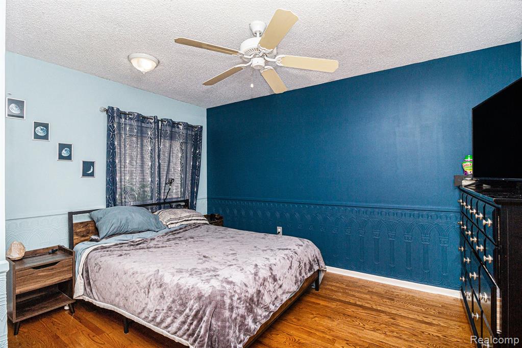 5524 Aylesbury Drive, Waterford, MI 48327 — Photo 13