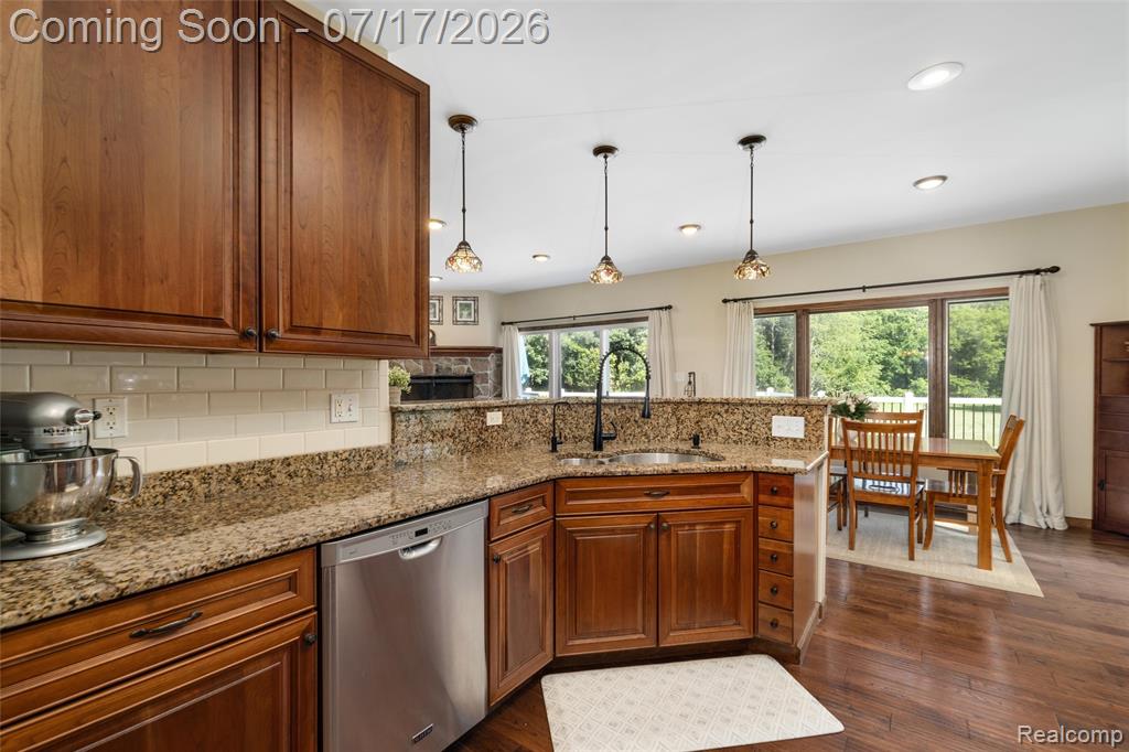 8250 Rattalee Lake Road, Clarkston, MI 48348 — Photo 22