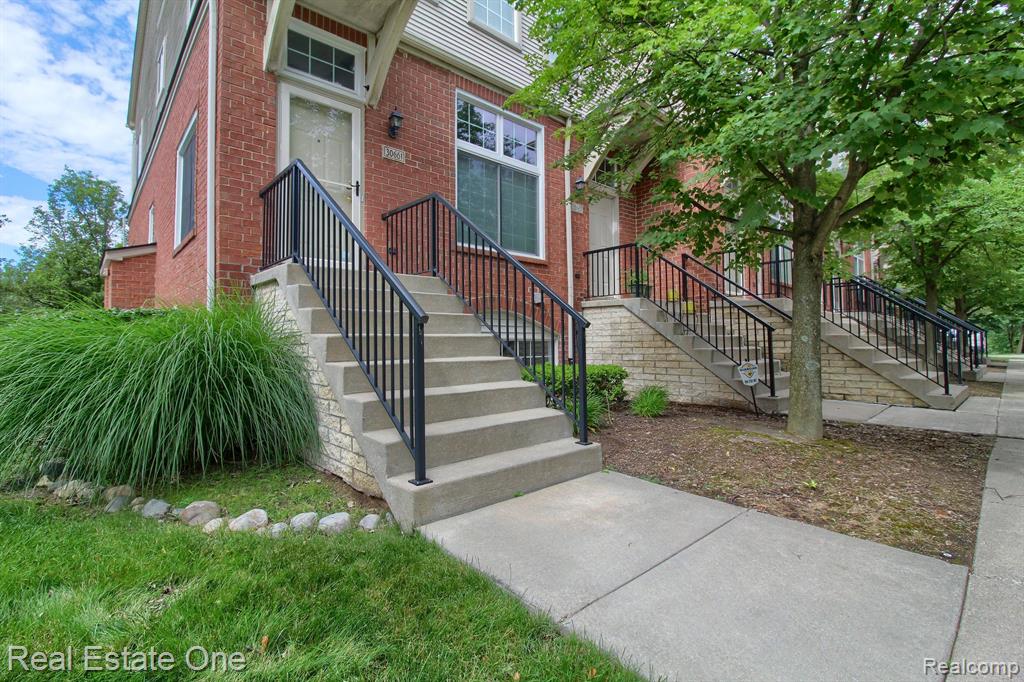 30661 ARDMORE Court, Novi, MI 48377 — Photo 4
