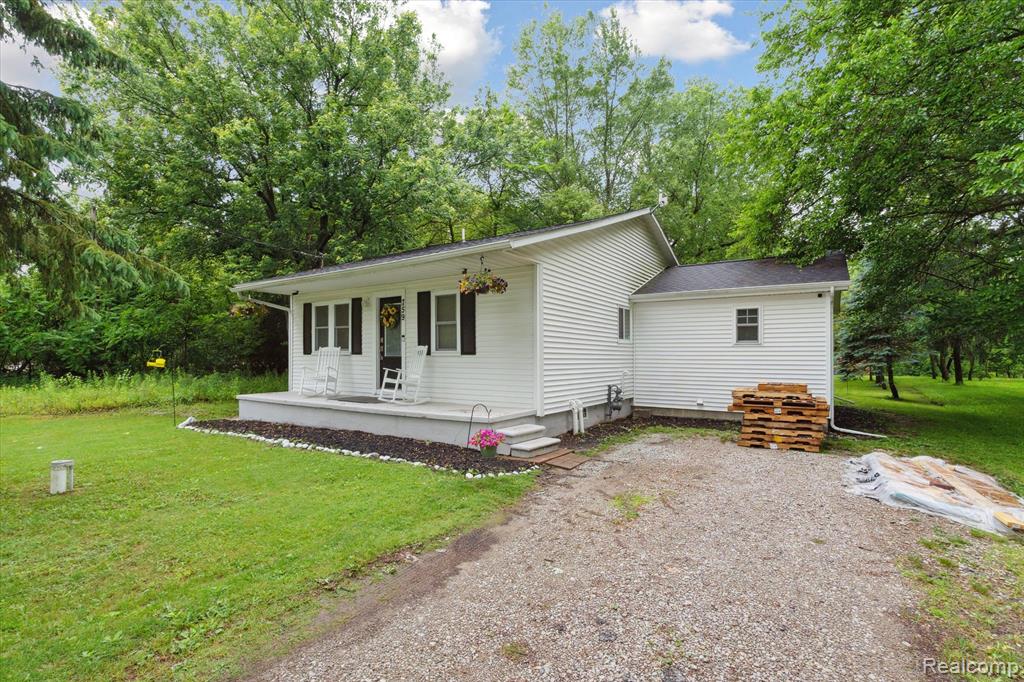 759 Elm Street, Allenton, MI 48002 — Photo 5