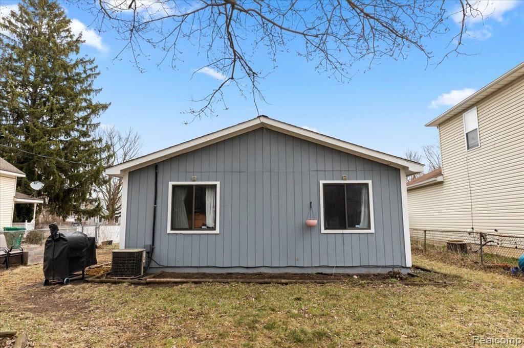 843 JEROME Avenue, Ypsilanti, MI 48198 — Photo 20