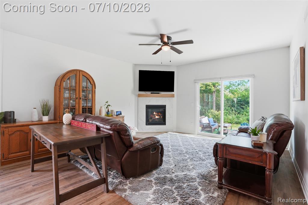 11789 Hines Place Drive, Livonia, MI 48150 — Photo 14