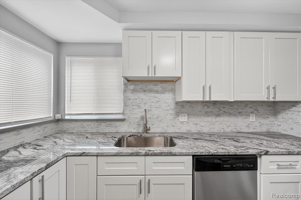 31244 Rosslyn Avenue, Garden City, MI — Photo 10