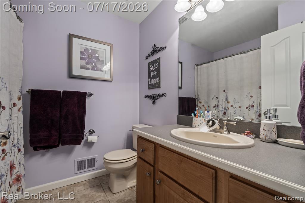 45192 Thornhill Road, Canton, MI 48188 — Photo 22