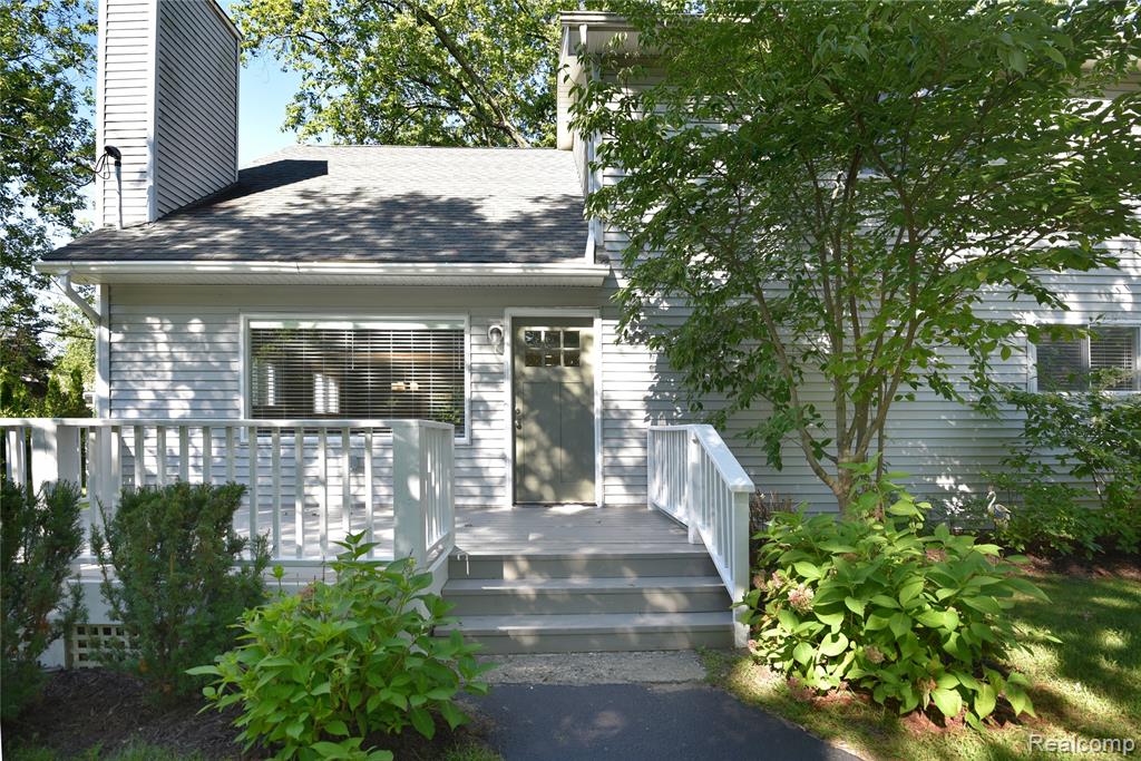 3800 Lakeview Boulevard, Orchard Lake Village, MI 48324 — Photo 4