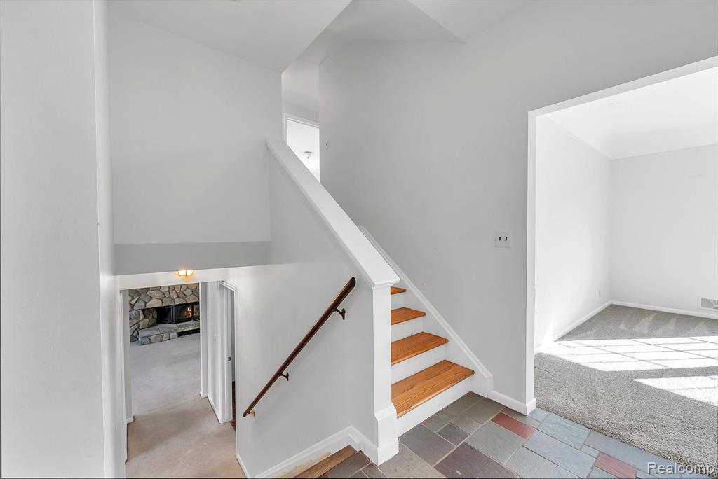 4265 Pine Tree Trail, Bloomfield Hills, MI 48302 — Photo 9