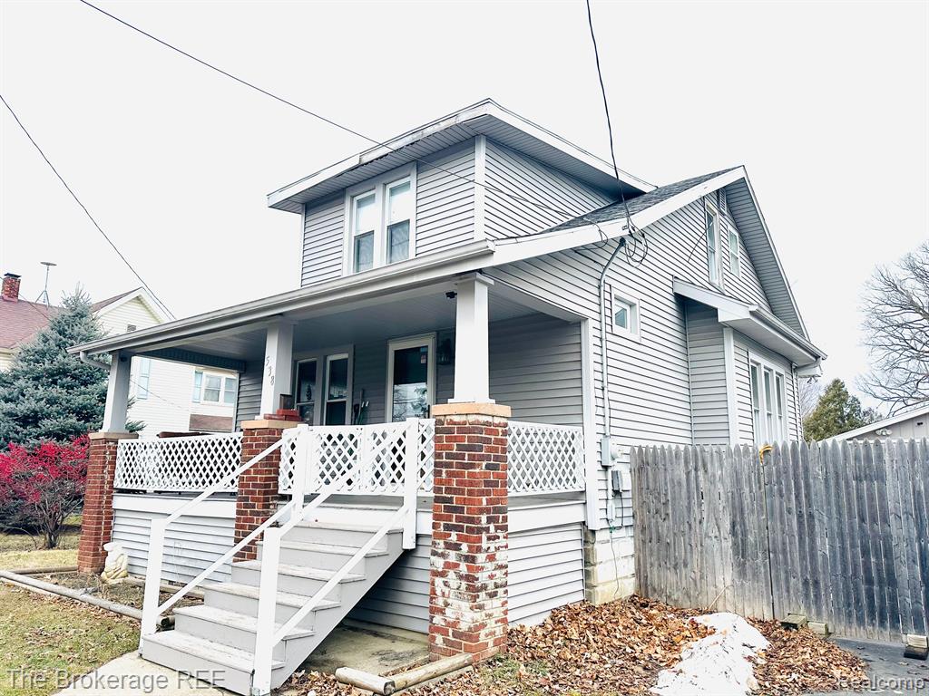 538 W STEWART Street, Owosso, MI 48867 — front exterior