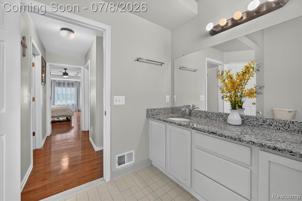 48166 Ellington Drive, Macomb, MI 48044 — Photo 23