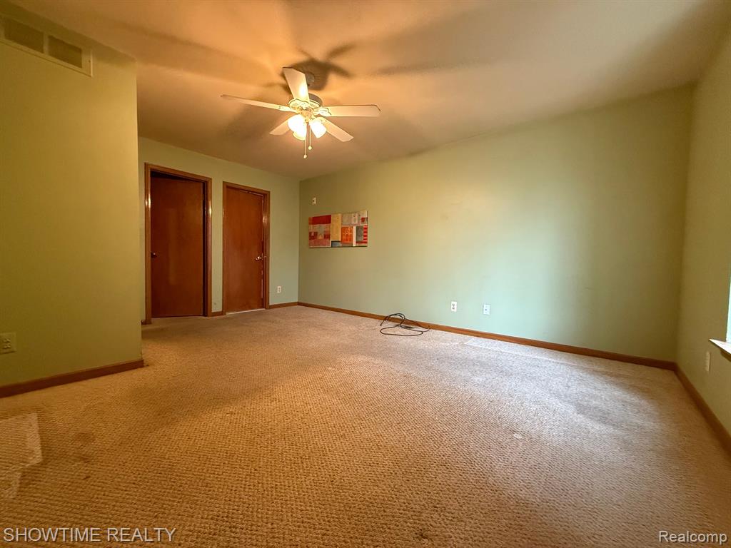 40537 DENBIGH Drive, Sterling Heights, MI 48310 — Photo 16