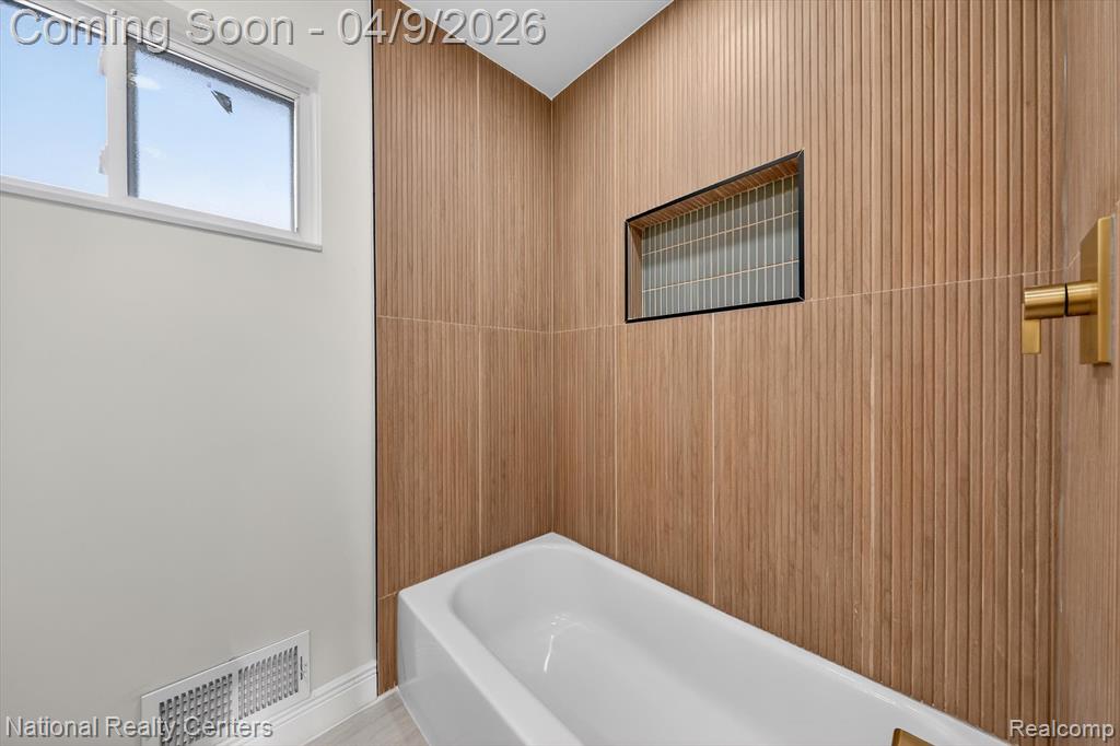 205 Royal Park Lane, Madison Heights, MI 48071 — Photo 24