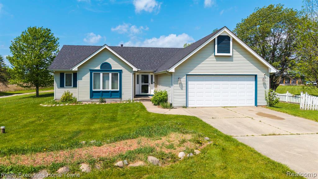 1041 Mackie Road, Almont, MI 48003 — Photo 5