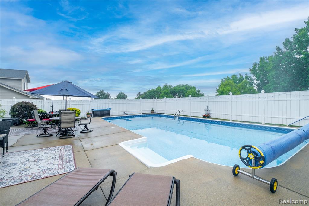742 Maple Tree Drive, Fenton, MI 48430 — Photo 38