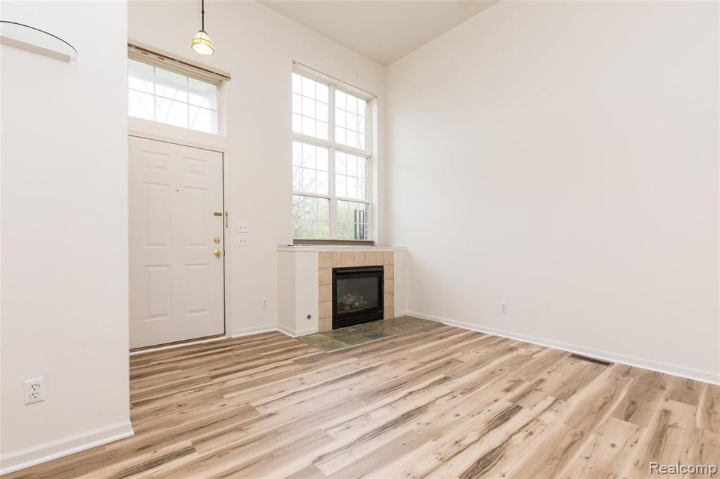1933 LINDSAY Lane, Ann Arbor, MI 48104 — Photo 6
