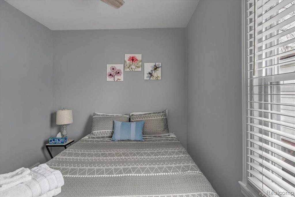 615 E WEBSTER Street, Ferndale, MI 48220 — Photo 20