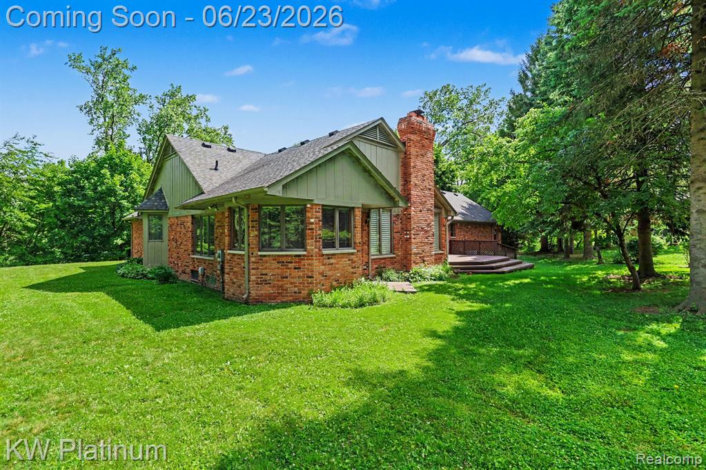 41945 Hillview Drive, Sterling Heights, MI 48314 — Photo 27
