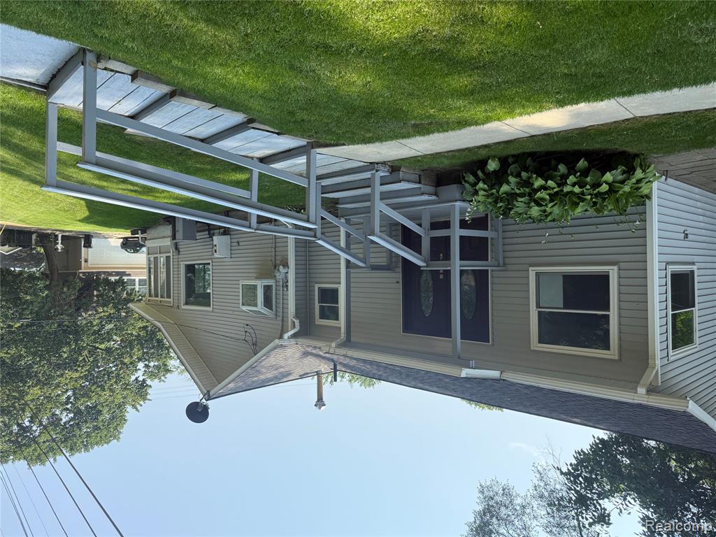 5905 Fonda Lake Drive, Brighton, MI 48116 — Photo 28