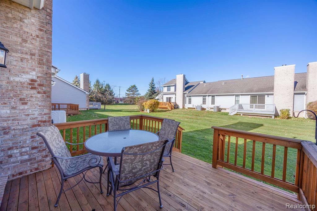 7282 GREEN MEADOW Lane, Canton, MI 48187 — Photo 7