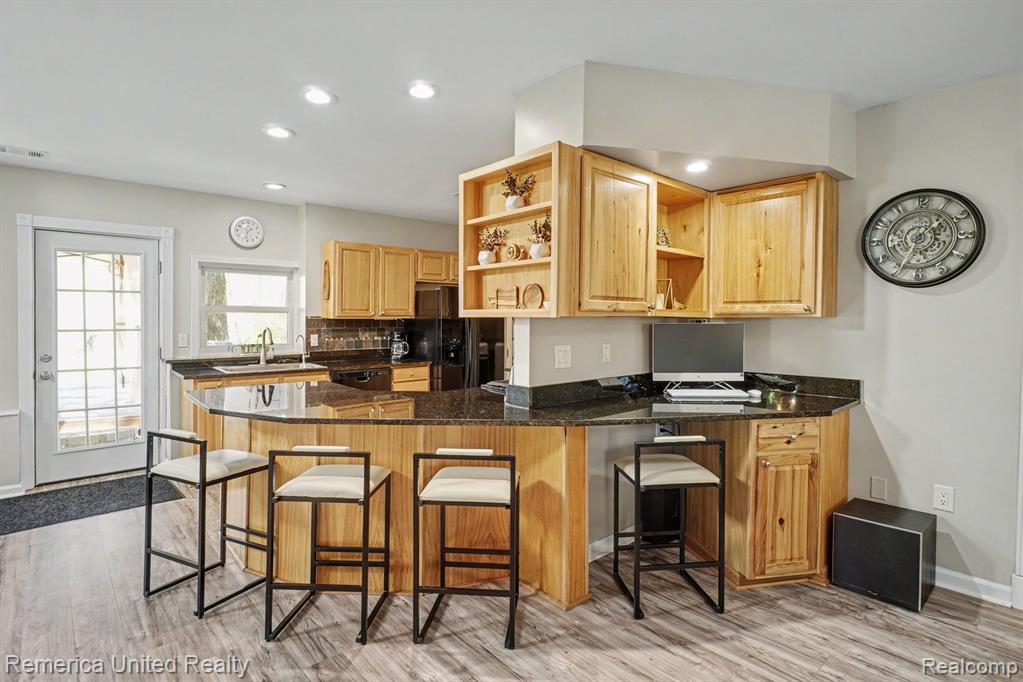 1736 Shoreline Drive, Hartland, MI 48353 — Photo 9