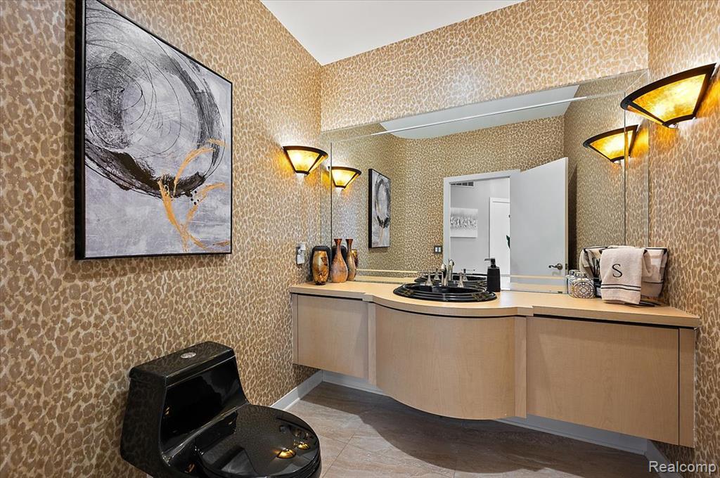6280 Branford Drive, West Bloomfield, MI — Photo 34
