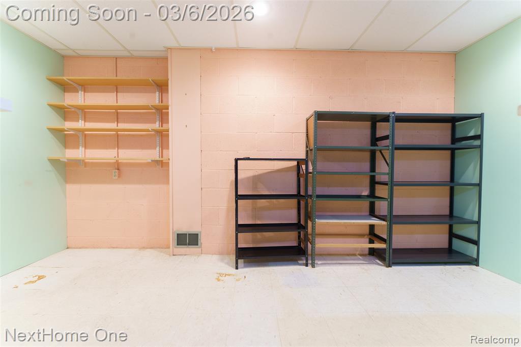 5765 Country Lane, Ypsilanti, MI 48197 — Photo 27
