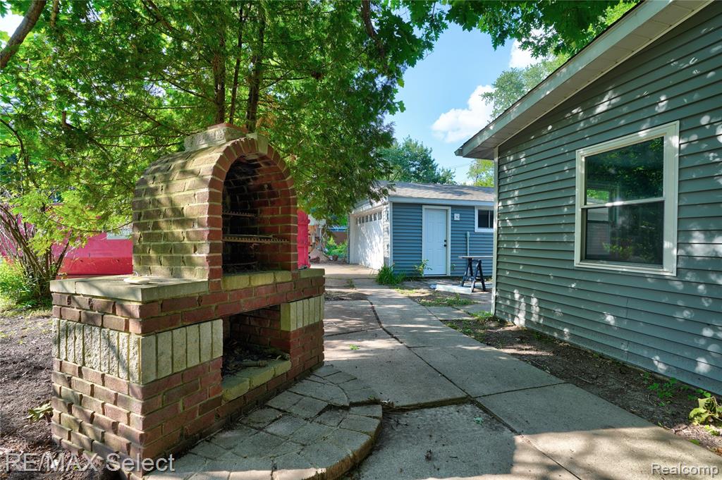9353 Old Lee Road, Brighton, MI 48116 — Photo 19