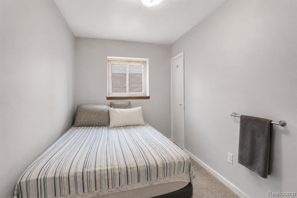 18823 Millar Road, Clinton Twp, MI 48036 — Photo 31