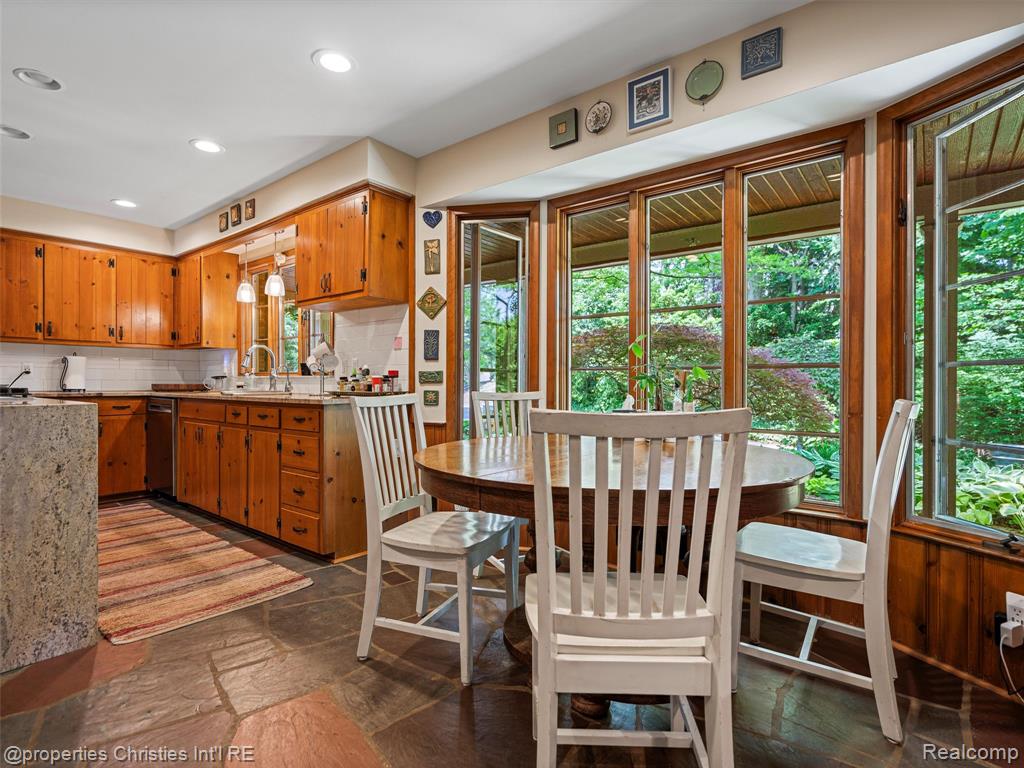 4383 Pine Tree Trail, Bloomfield Hills, MI 48302 — Photo 48